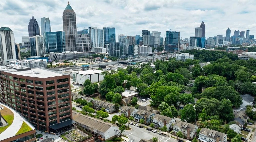 209 16th St, Atlanta GA  30363-1025 exterior