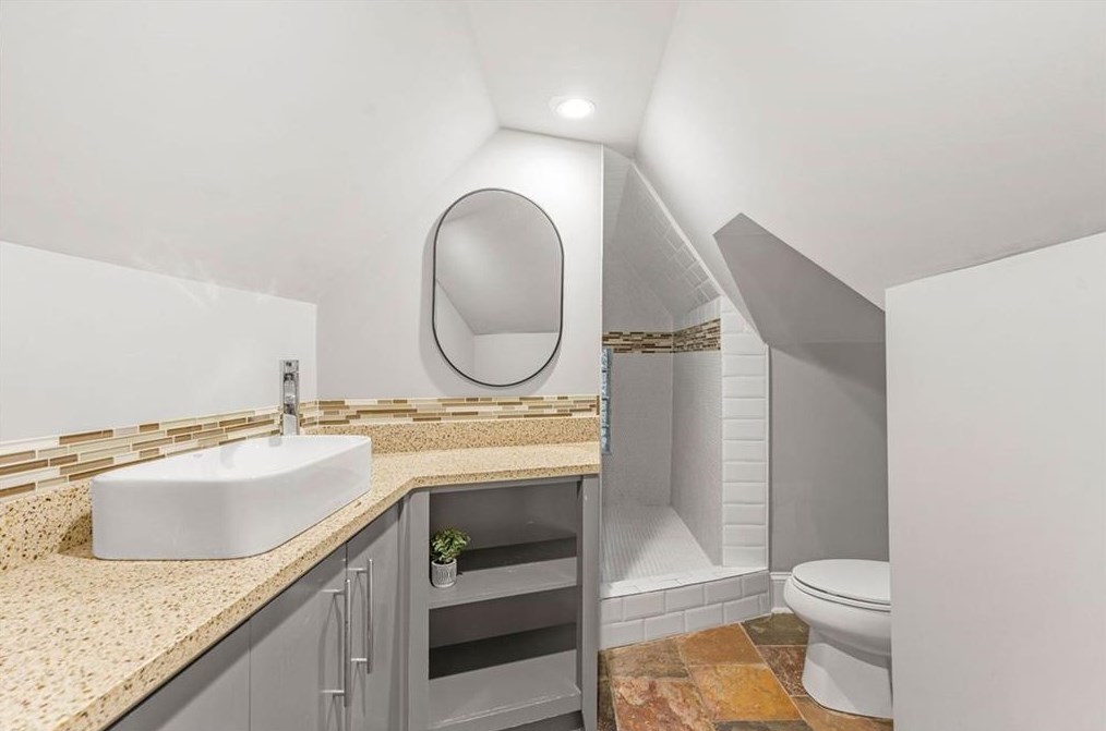 2348 Venetian Dr, Atlanta GA  30311-3357 exterior