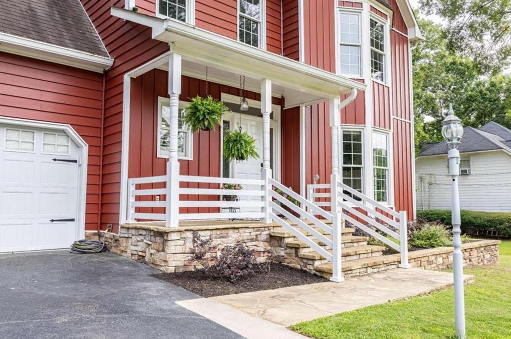 135 E Clinton Dr E, Rome, GA 30165