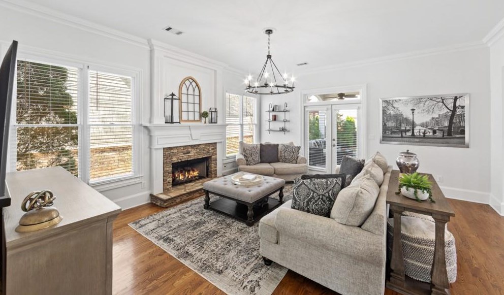 2080 Arminda Ct, Alpharetta GA  30022-1591 exterior