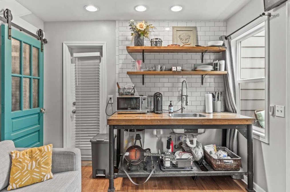 1213 Milton Ter, Atlanta GA 30315-2413 exterior