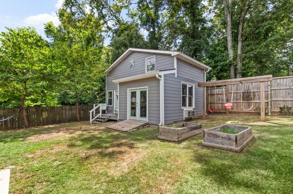 1213 Milton Ter, Atlanta GA 30315-2413 exterior