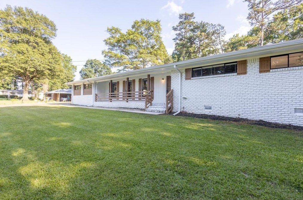 4065 May Apple Ct, Decatur GA  30034-3530 exterior