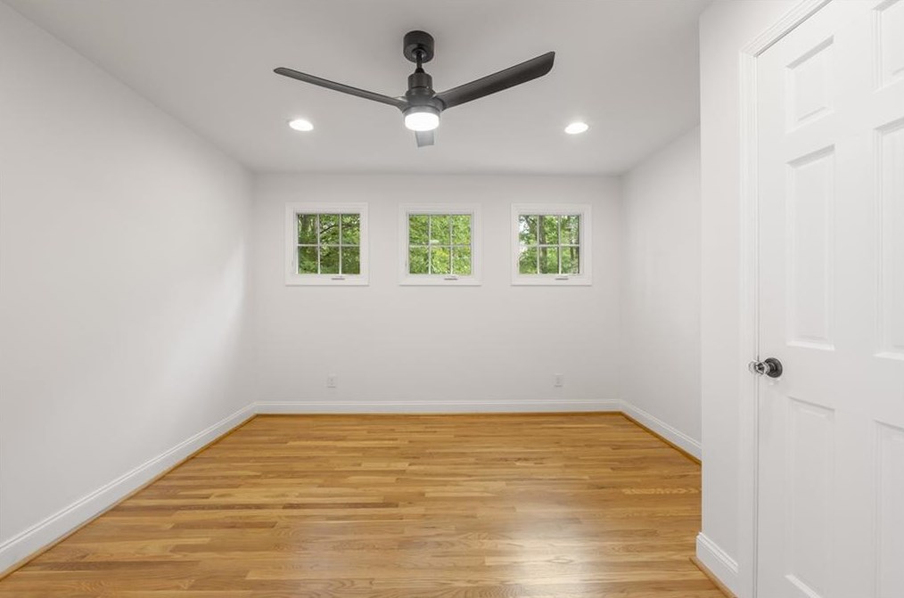 746 Wildwood Rd, Atlanta GA  30324-4943 exterior