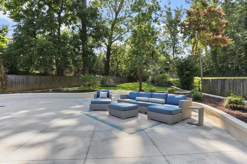 1798 Holly Ln, Atlanta GA  30329-3524 exterior