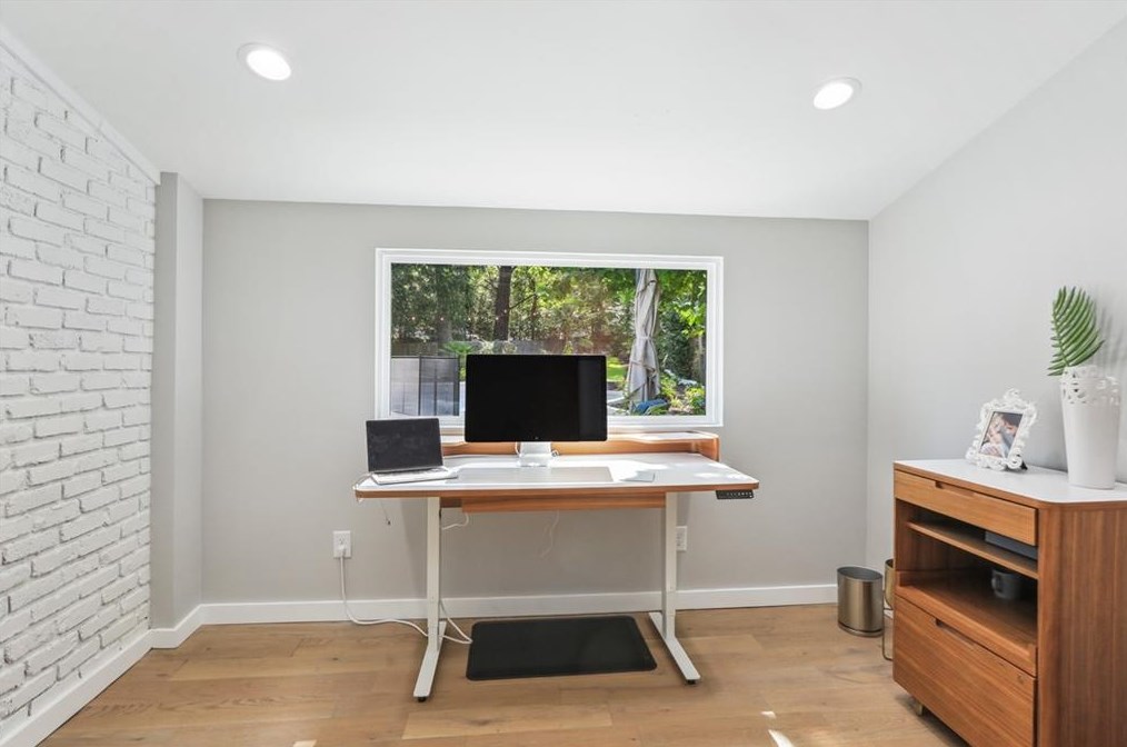 1798 Holly Ln, Atlanta GA  30329-3524 exterior