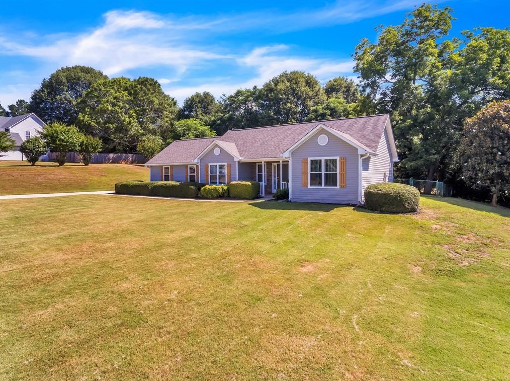 1206 Dale Dr, Monroe, GA 30656