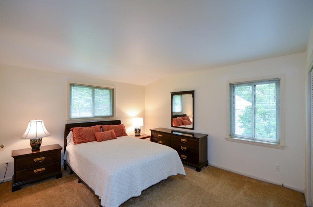 2437 Circlewood Rd, Atlanta GA  30345-1949 exterior
