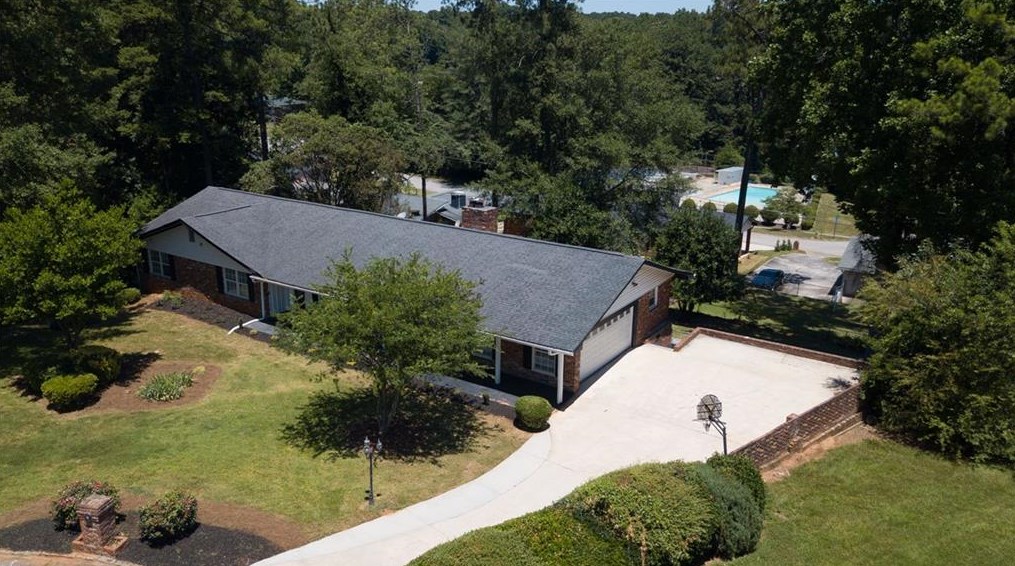 2370 Crestknoll Cir, Decatur, GA 30032