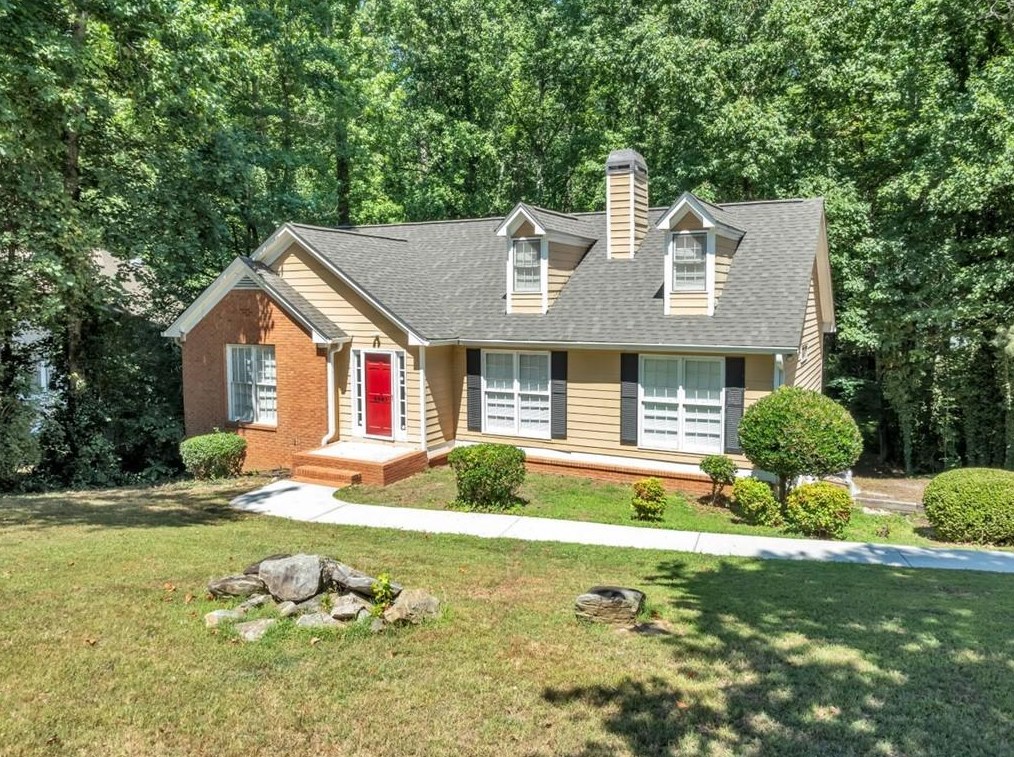 6881 Creekford Ln, Rex, GA 30273