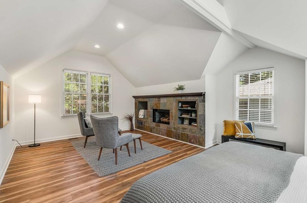 1943 Kilburn Dr, Atlanta GA  30324-4852 exterior