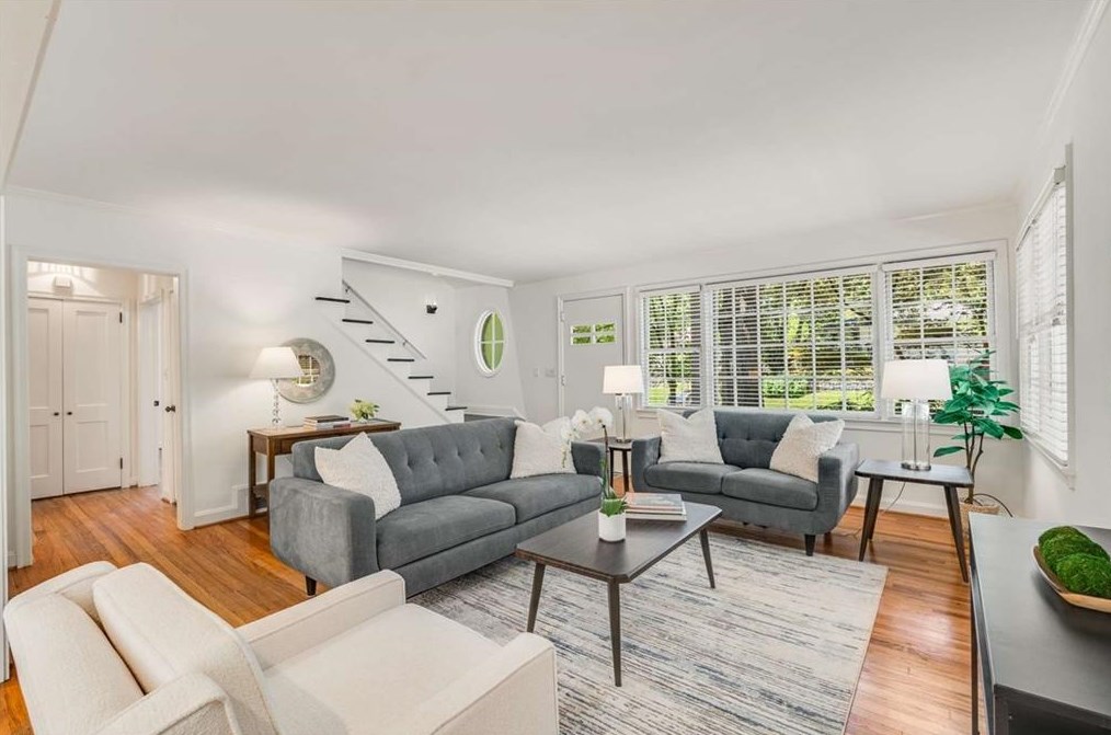 1943 Kilburn Dr, Atlanta GA  30324-4852 exterior