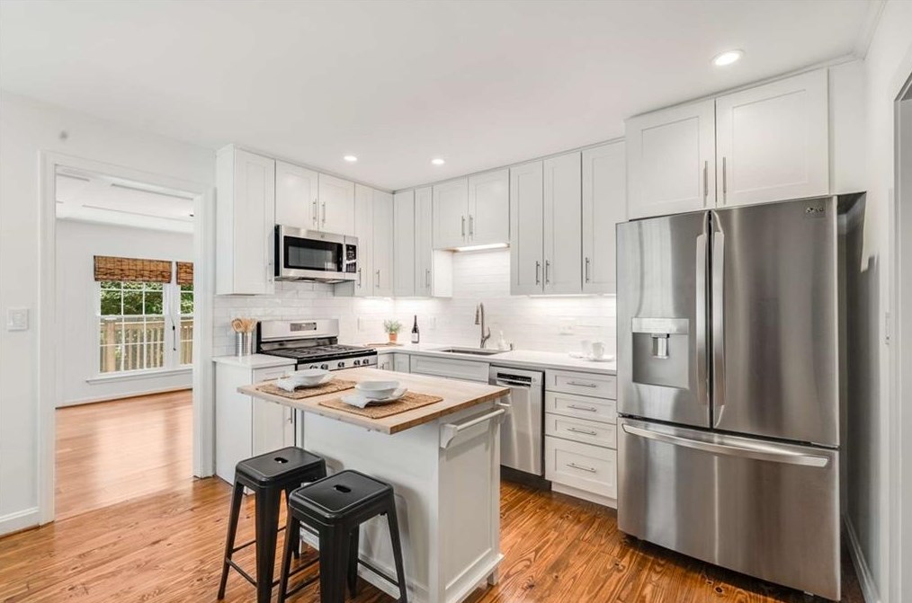 1943 Kilburn Dr, Atlanta GA  30324-4852 exterior