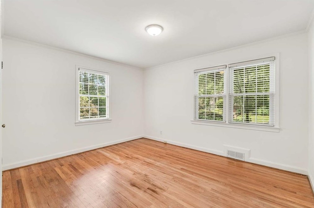 1943 Kilburn Dr, Atlanta GA  30324-4852 exterior