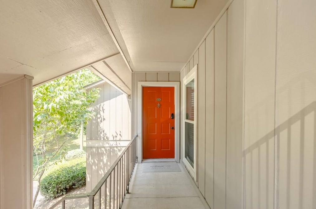 8740 Roswell Rd #6c, Atlanta, GA 30350