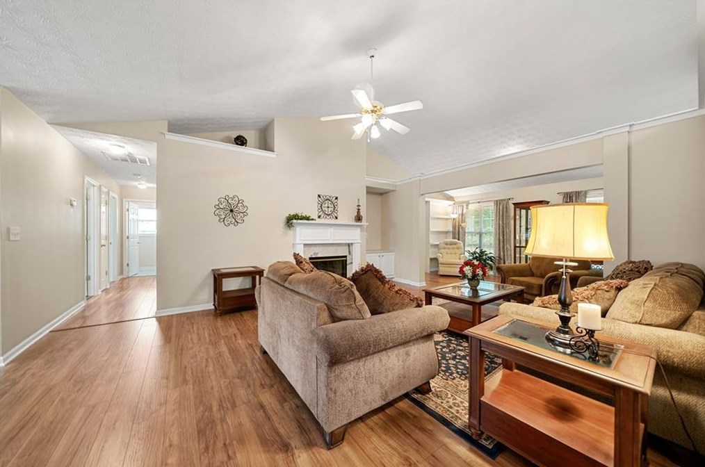 3355 Vernon Cmns, Kennesaw, GA 30144-2352