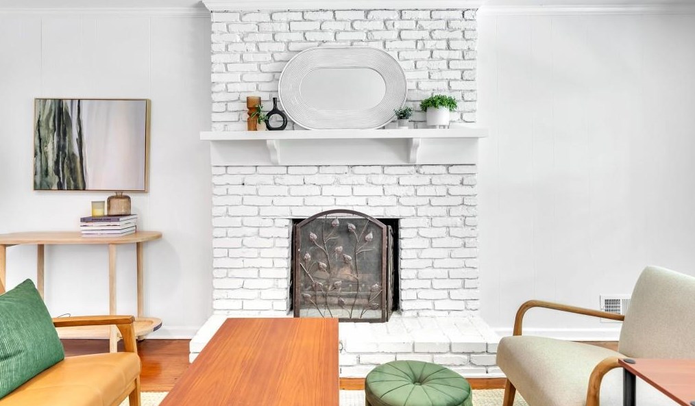 2296 Sherbrooke Dr, Atlanta GA  30345-1933 exterior