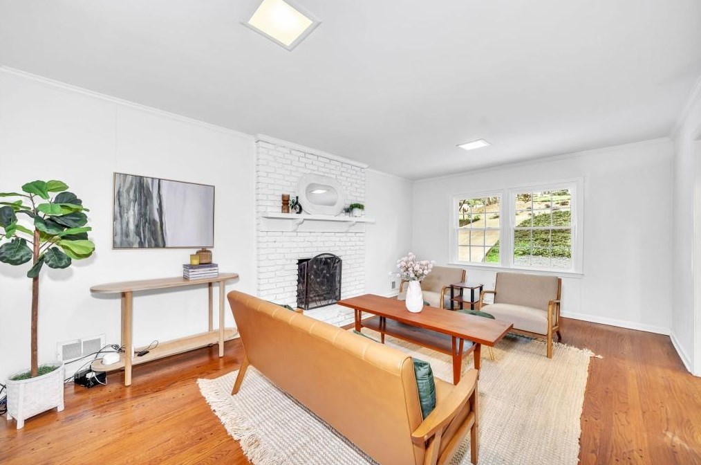 2296 Sherbrooke Dr, Atlanta GA  30345-1933 exterior