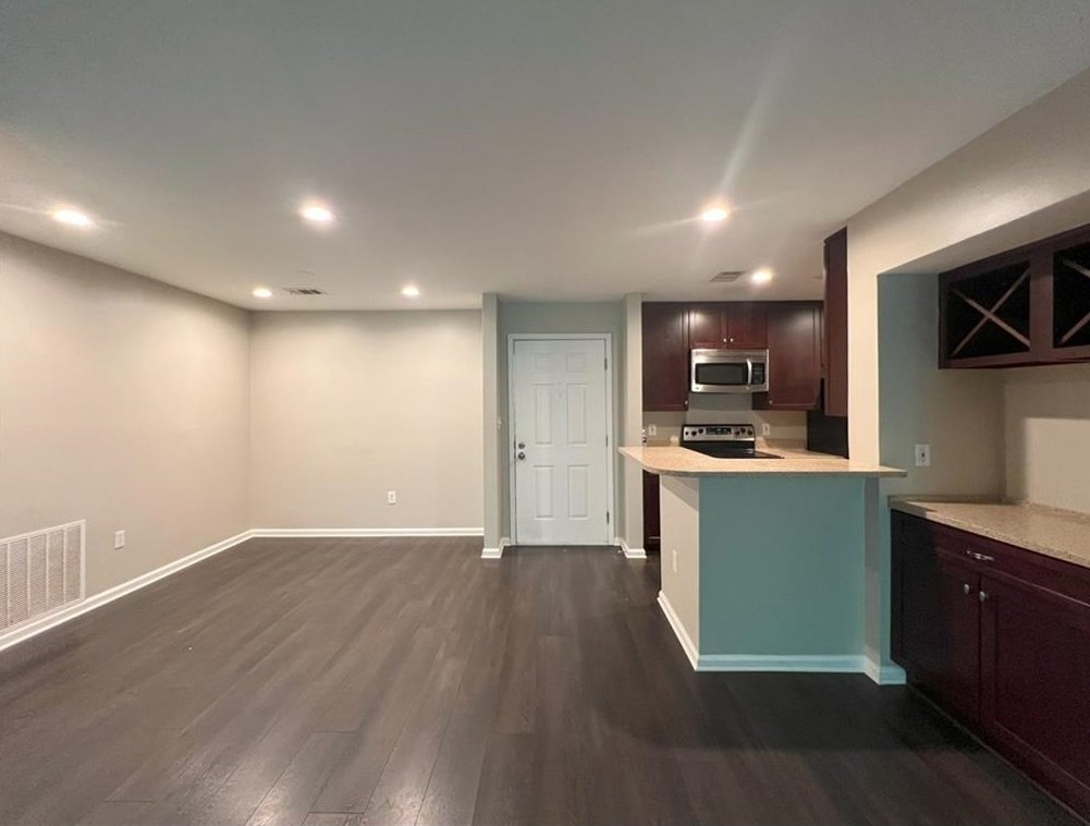 3312 Pine Heights Dr, Atlanta GA  30324-2844 exterior