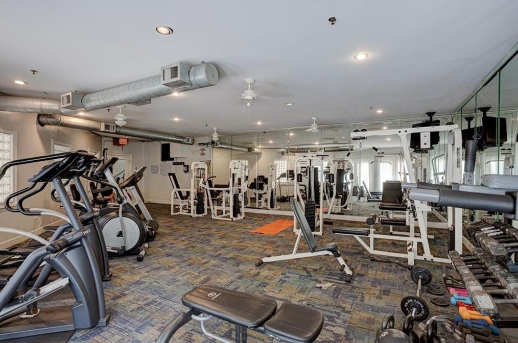 821 Ralph Mcgill Blvd, Atlanta GA  30306-4376 exterior