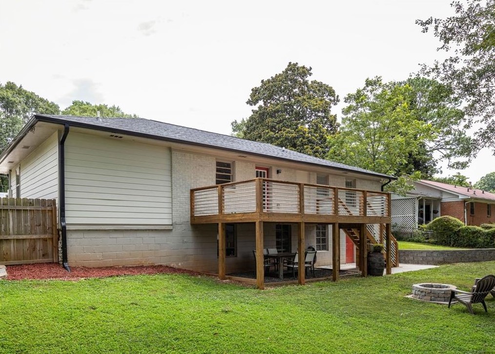 1971 Valencia Rd, Decatur GA  30032-5273 exterior