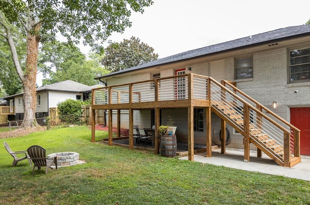 1971 Valencia Rd, Decatur GA  30032-5273 exterior