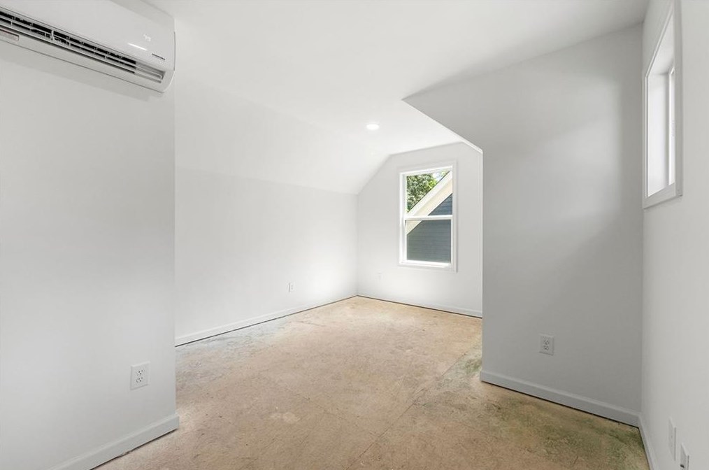 214 Commerce Dr, Decatur GA 30030-1966 exterior