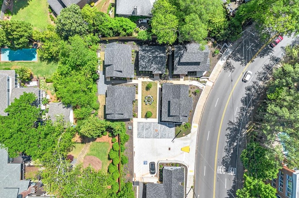 214 Commerce Dr, Decatur, GA 30030-1966
