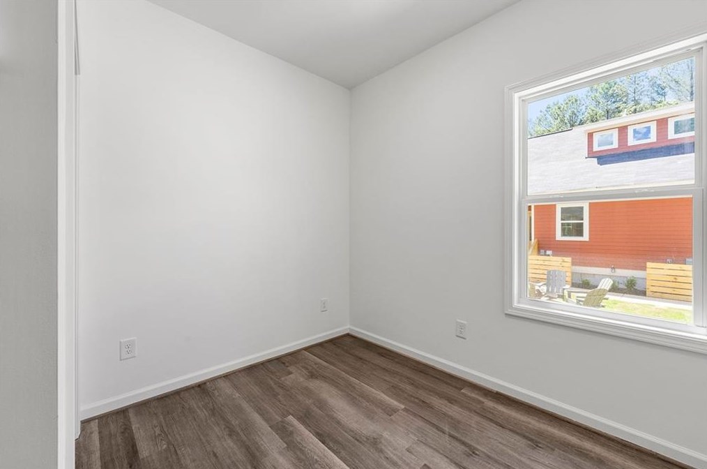 218 Commerce Dr, Decatur GA  30030-1966 exterior