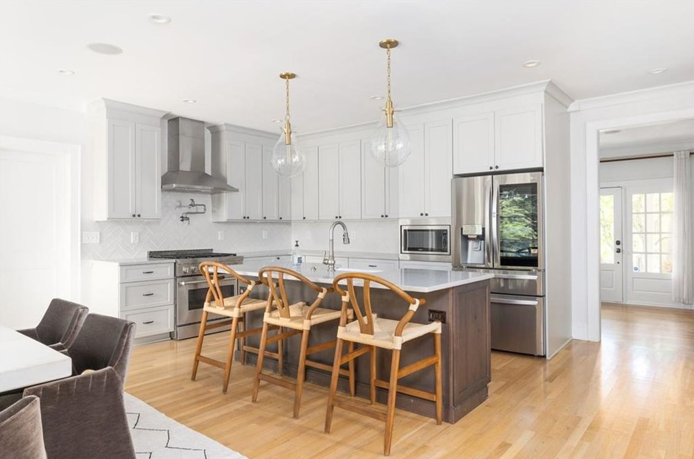 223 Woodlawn Ave, Decatur GA  30030-2312 exterior