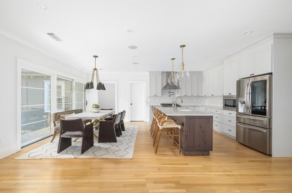 223 Woodlawn Ave, Decatur GA  30030-2312 exterior