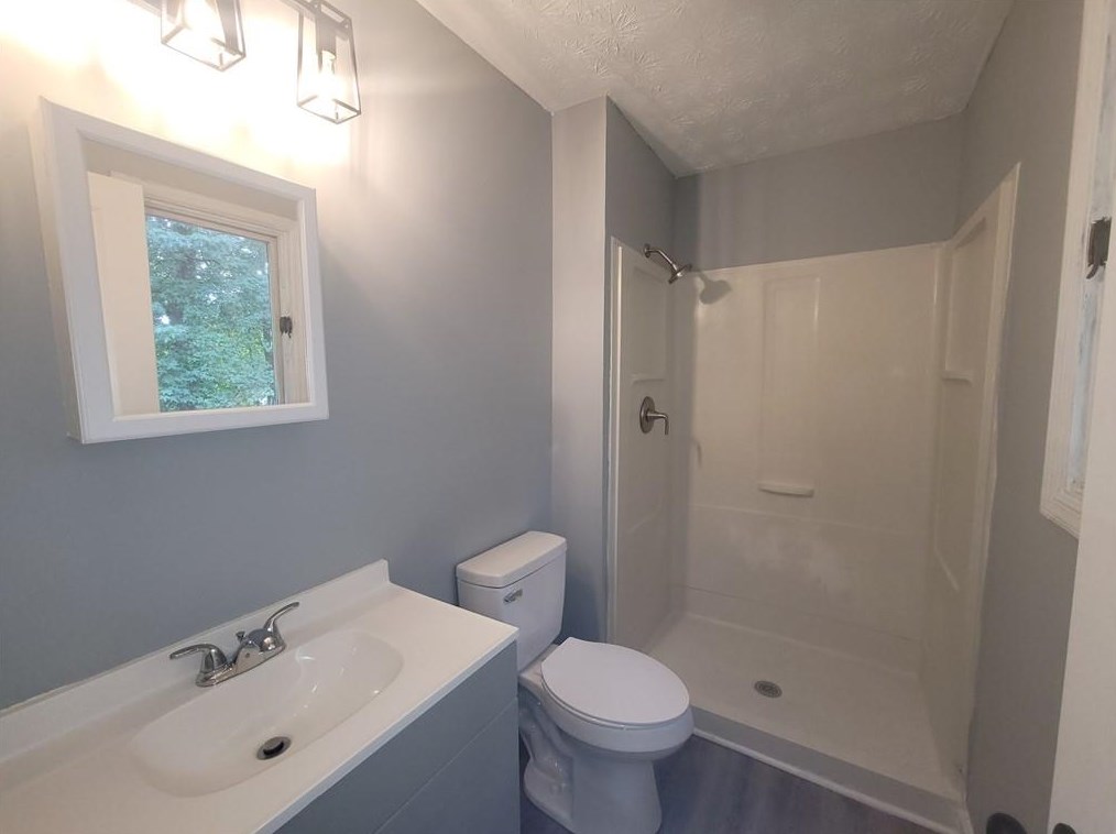 4047 Centennial Trl, Duluth GA  30096-4242 exterior