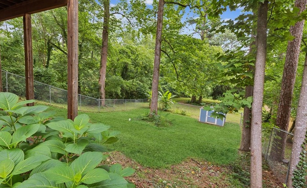 629 Clairmont Cir, Decatur GA  30033-5316 exterior