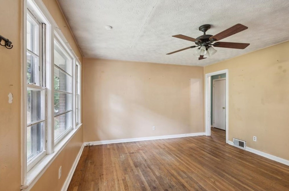 629 Clairmont Cir, Decatur GA  30033-5316 exterior