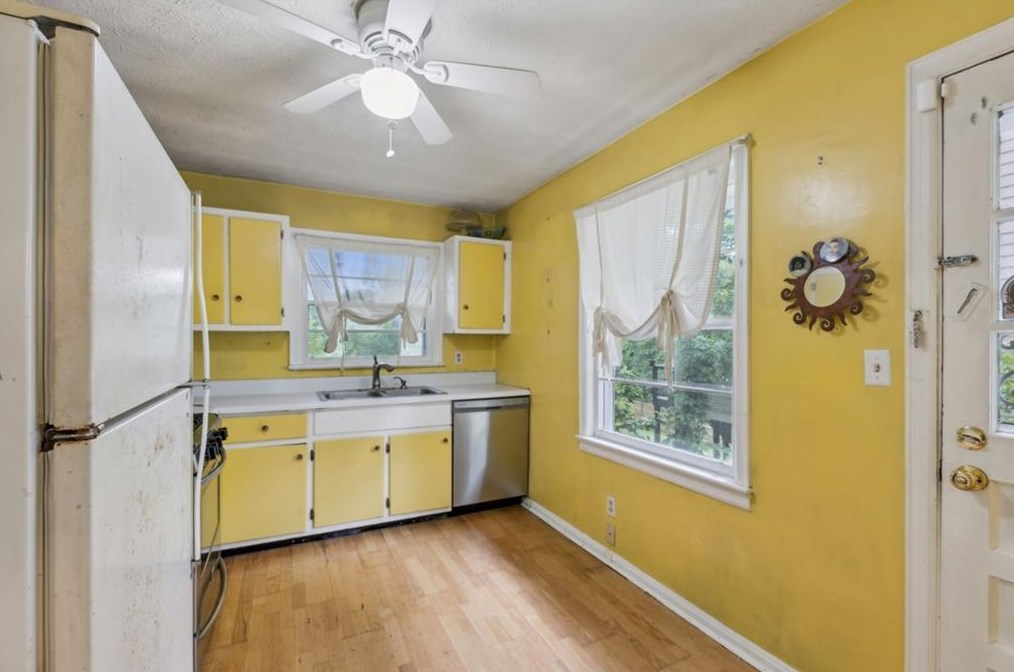 629 Clairmont Cir, Decatur GA  30033-5316 exterior