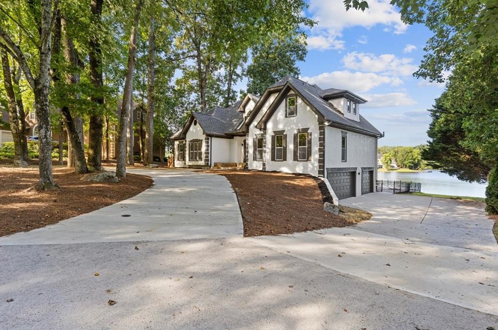 7367 Waters Edge Dr, Stone Mountain, GA 30087-5336