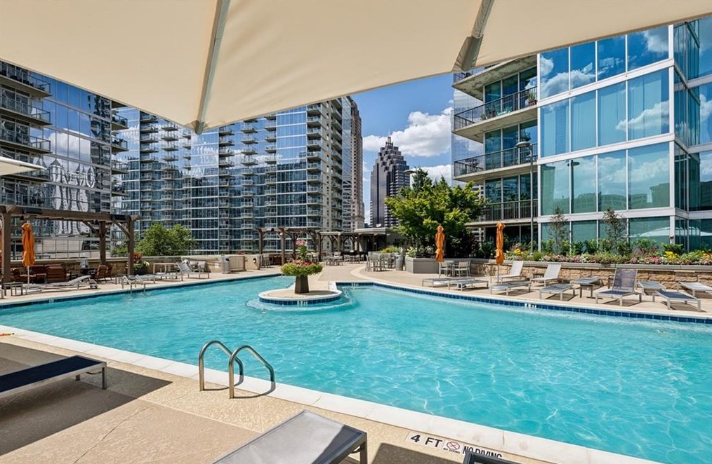 1080 Peachtree St, Atlanta GA  30309-3963 exterior
