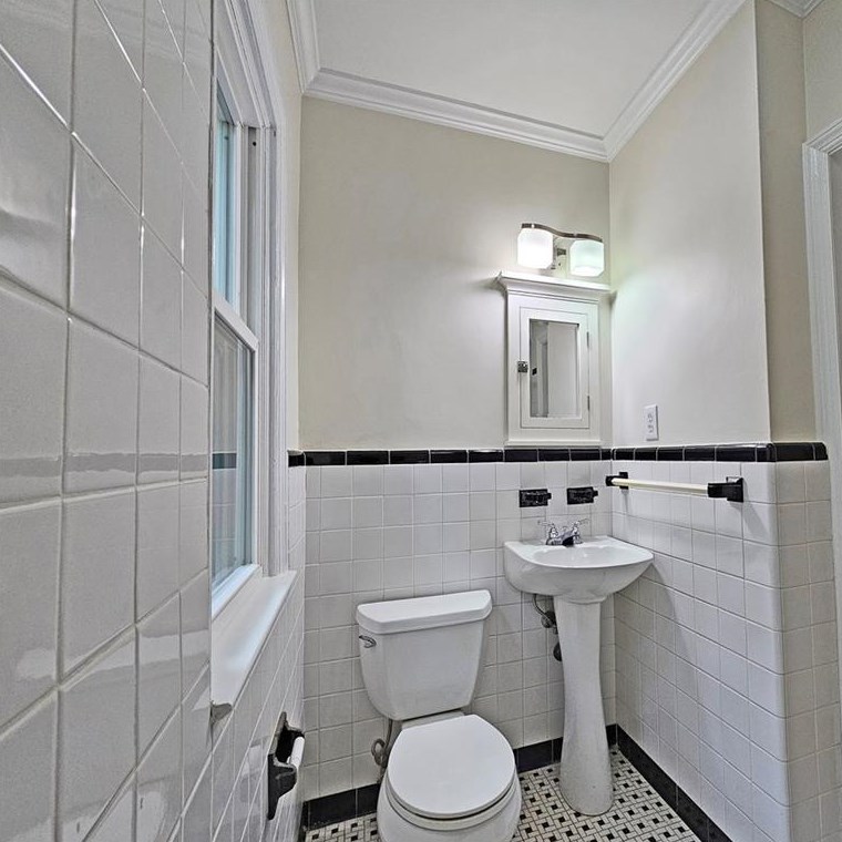 330 Ansley St, Decatur GA 30030-5215 exterior