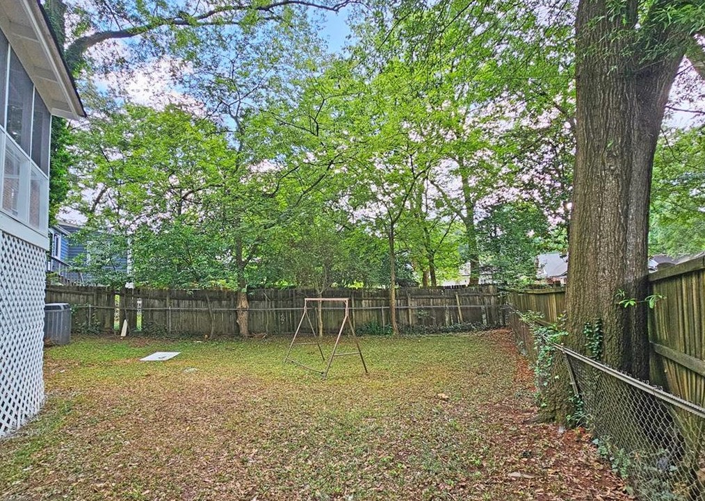 330 Ansley St, Decatur GA 30030-5215 exterior