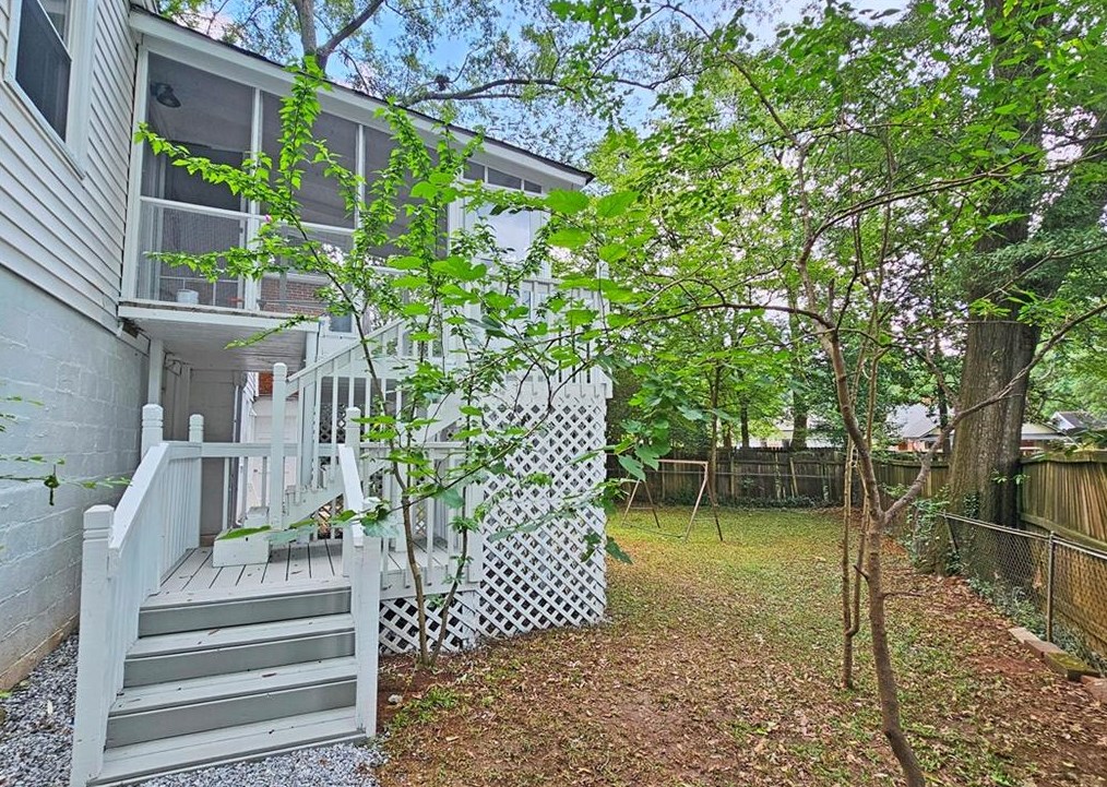 330 Ansley St, Decatur GA 30030-5215 exterior