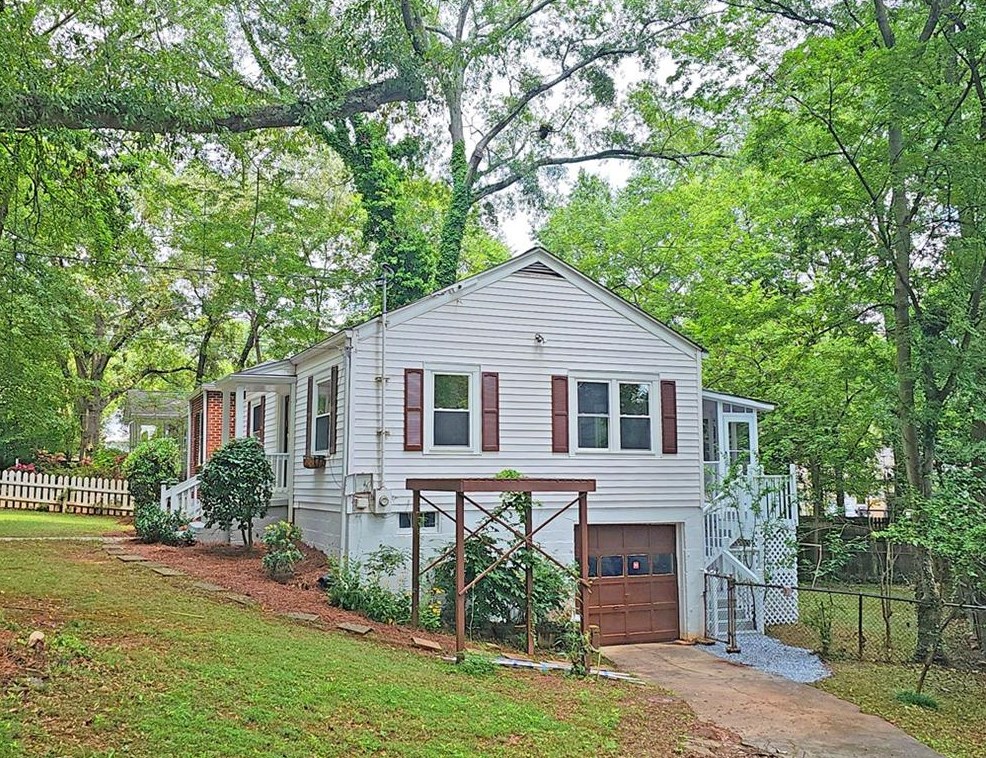 330 Ansley St, Decatur GA 30030-5215 exterior