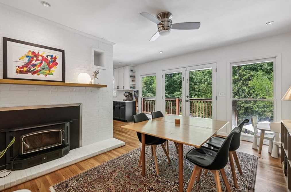 1142 Vistavia Cir, Decatur GA  30033-3418 exterior