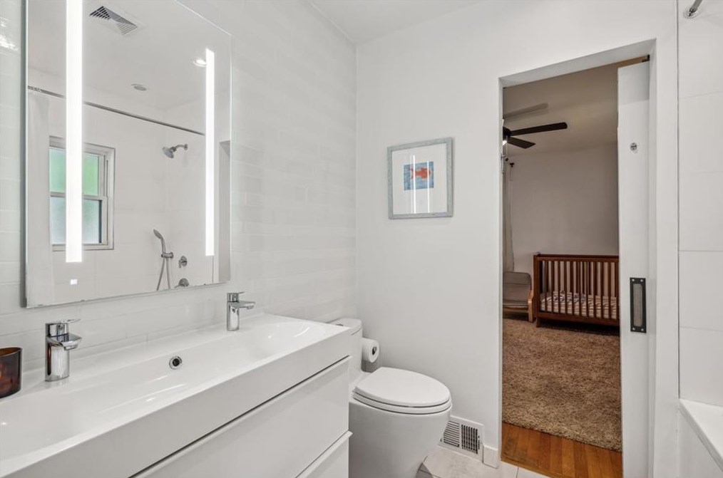 1142 Vistavia Cir, Decatur GA  30033-3418 exterior