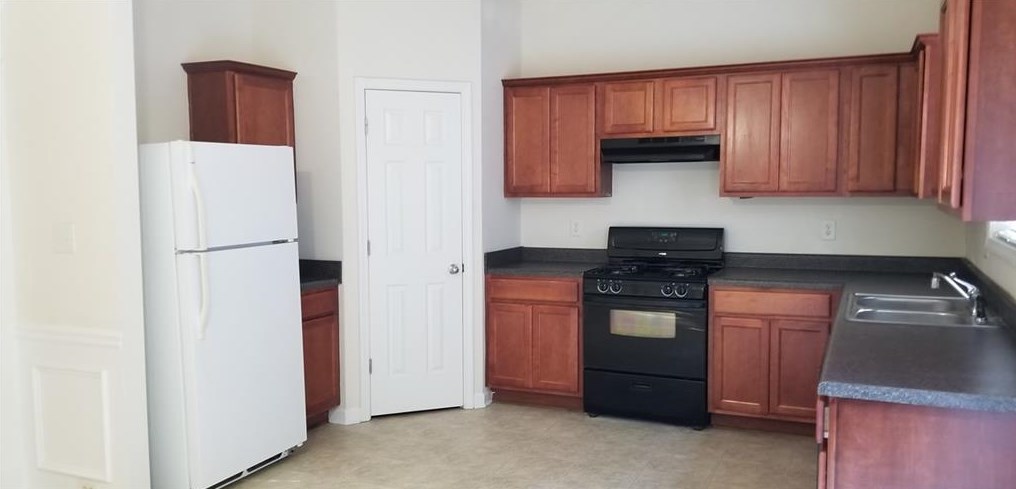2102 Executive Dr, Duluth GA  30096-8969 exterior