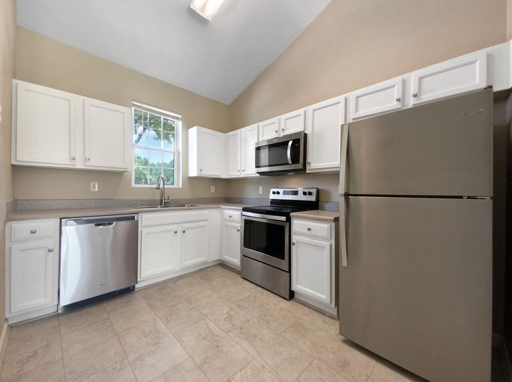 3829 Brookwood Blvd, Rex, GA 30273