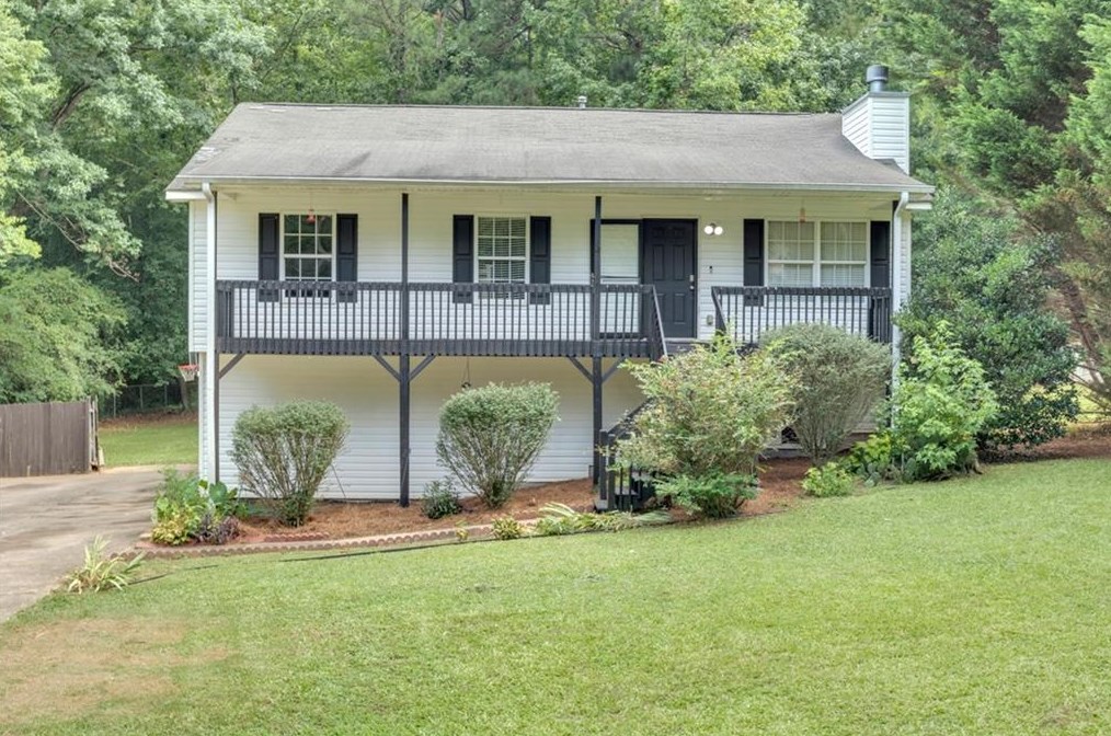 136 White Pine Ln, Temple, GA 30179