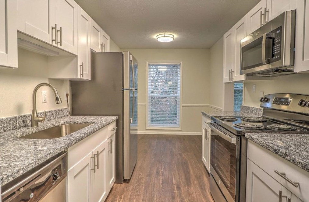 3200 Post Woods Dr #3227f, Atlanta, GA 30339