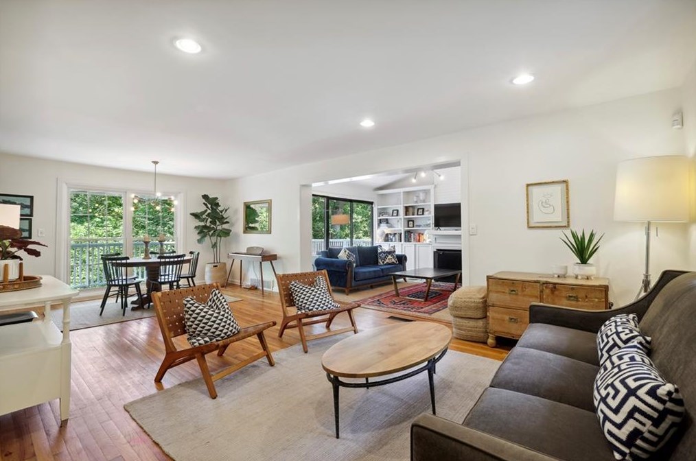 2614 Ridgemore Rd, Atlanta, GA 30318-1444