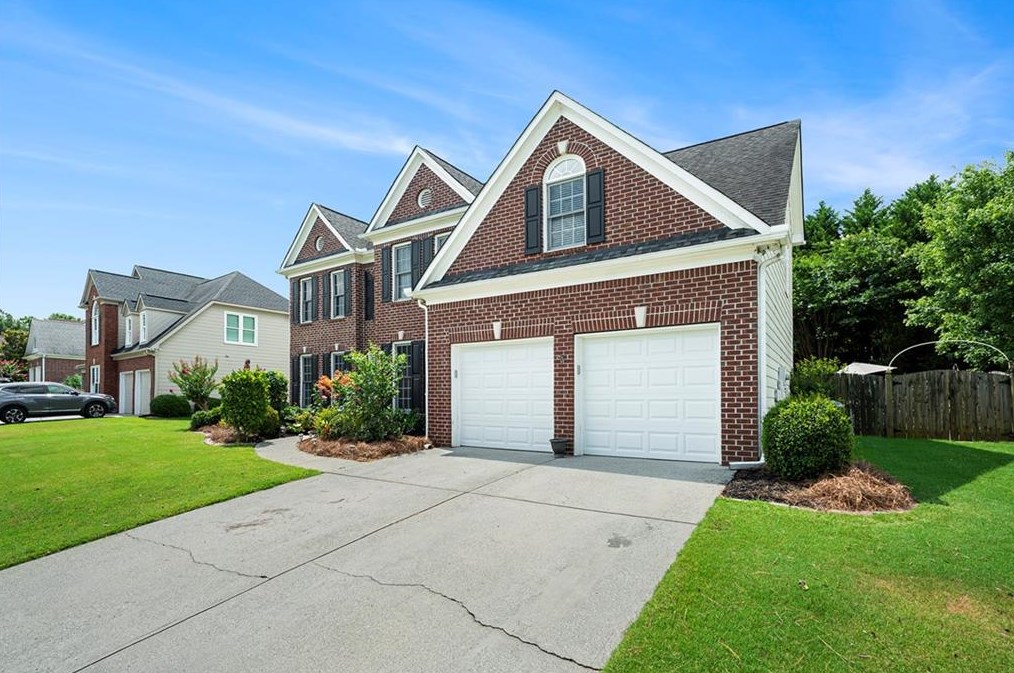 2945 Ivy Brook Ln, Buford, GA 30519-7918
