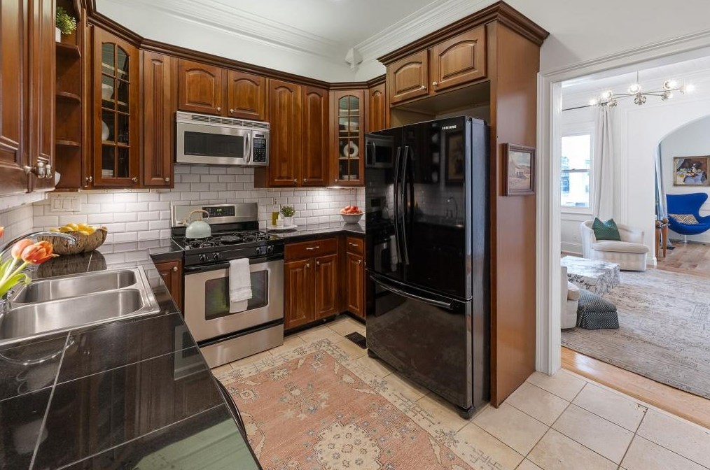 185 Eleanor St, Atlanta GA  30317-2302 exterior